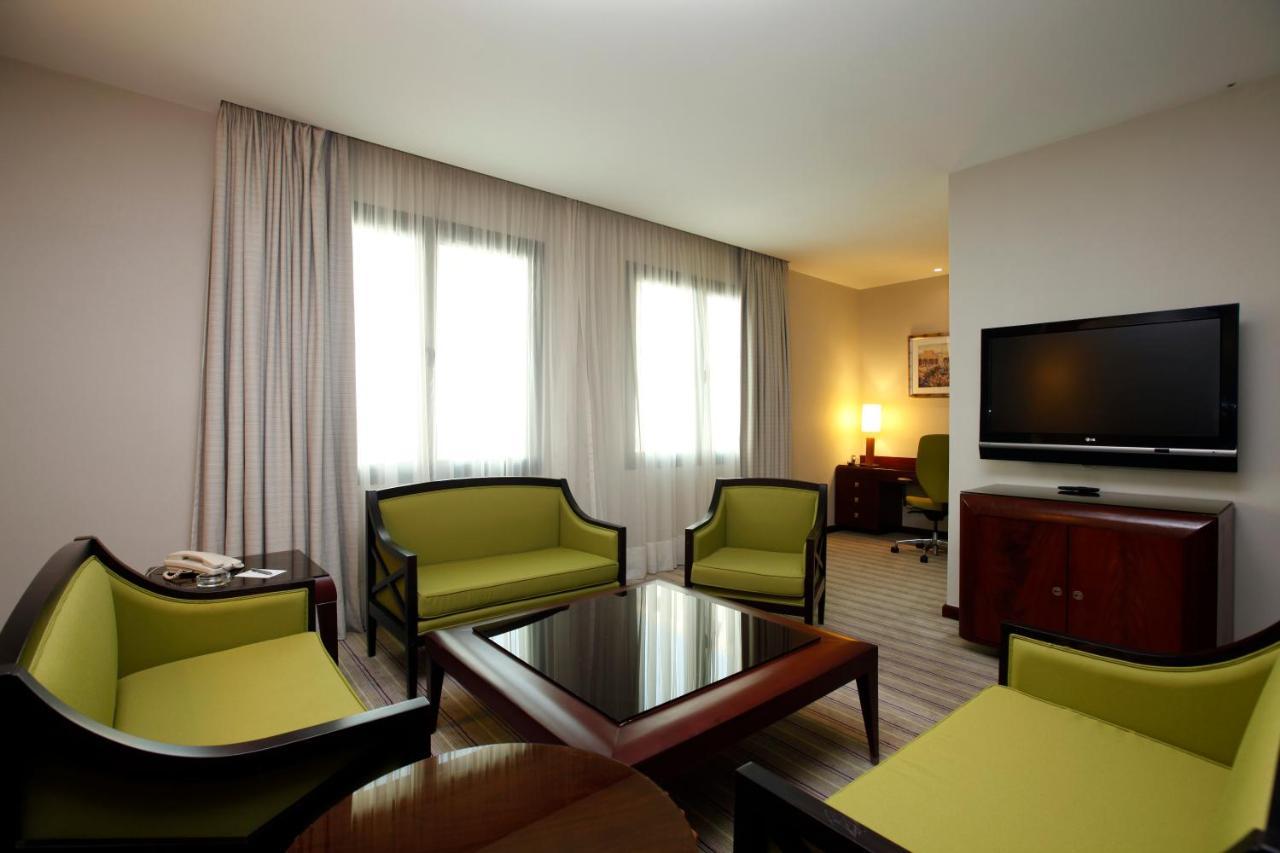Holiday Inn Olaya By Ihg Riyadh Bagian luar foto