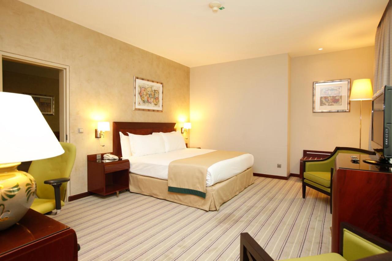 Holiday Inn Olaya By Ihg Riyadh Bagian luar foto