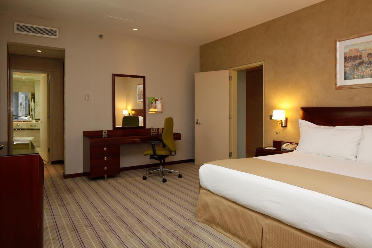 Holiday Inn Olaya By Ihg Riyadh Bagian luar foto