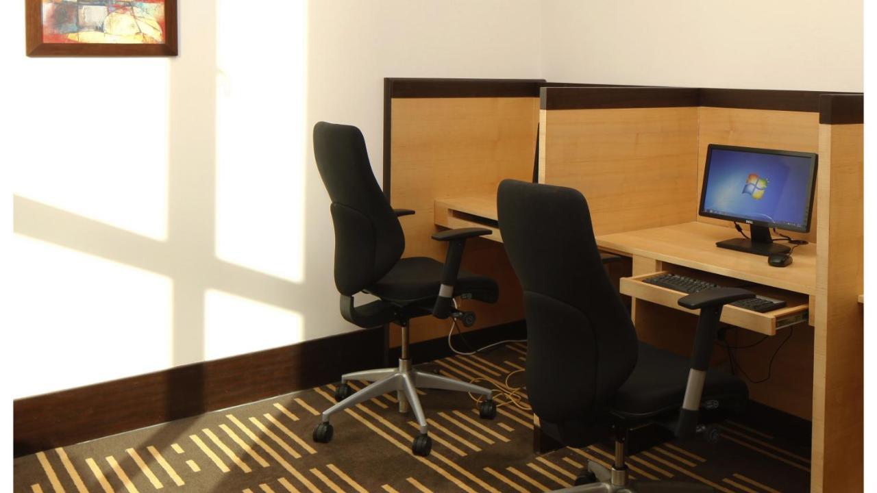 Holiday Inn Olaya By Ihg Riyadh Bagian luar foto