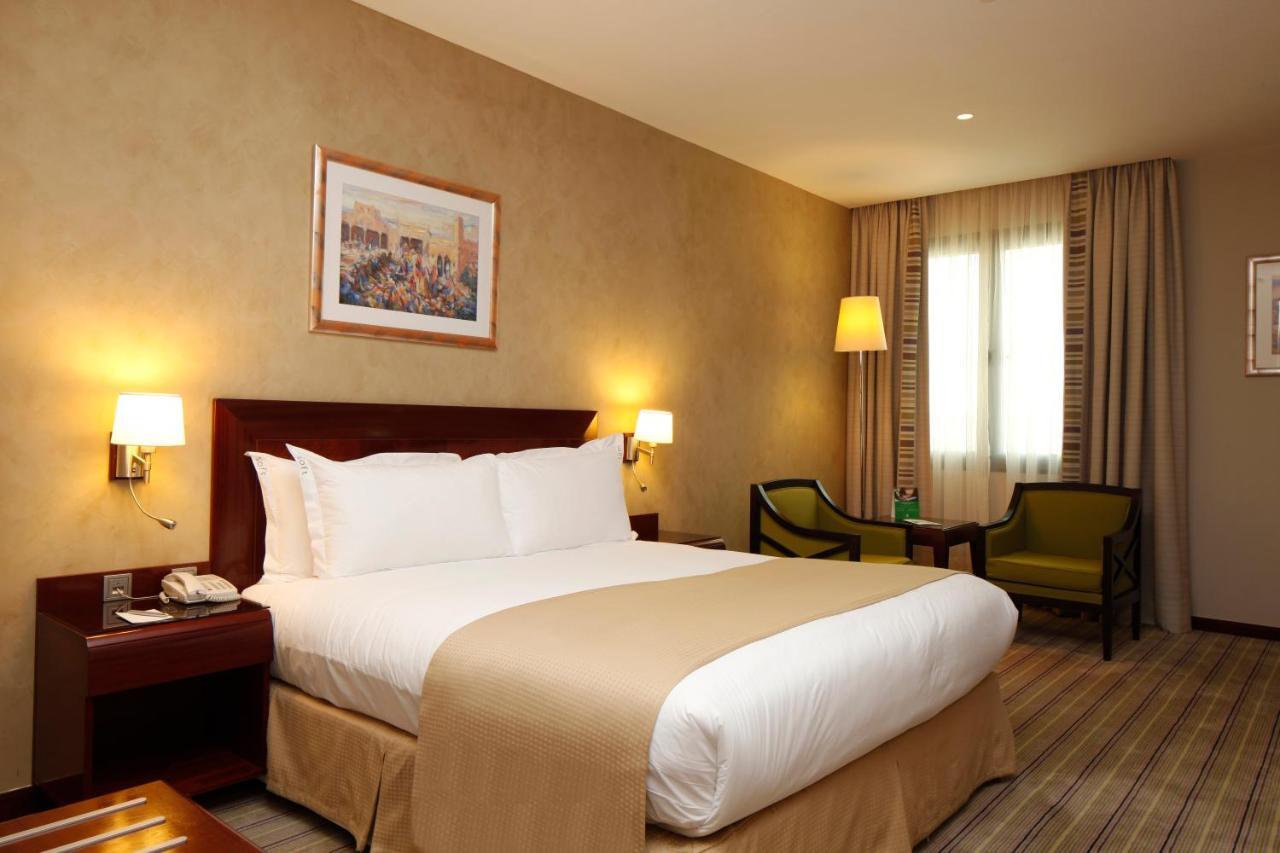 Holiday Inn Olaya By Ihg Riyadh Bagian luar foto