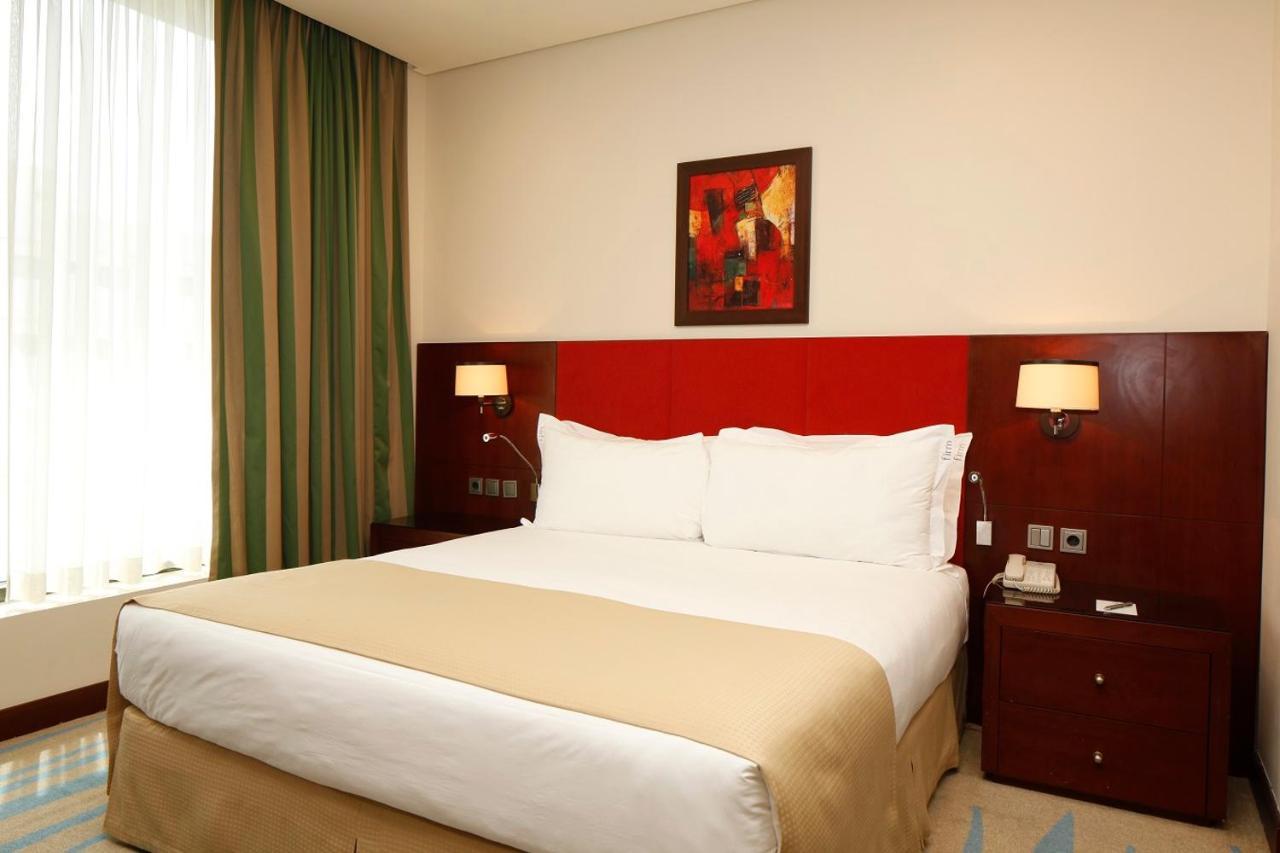 Holiday Inn Olaya By Ihg Riyadh Bagian luar foto