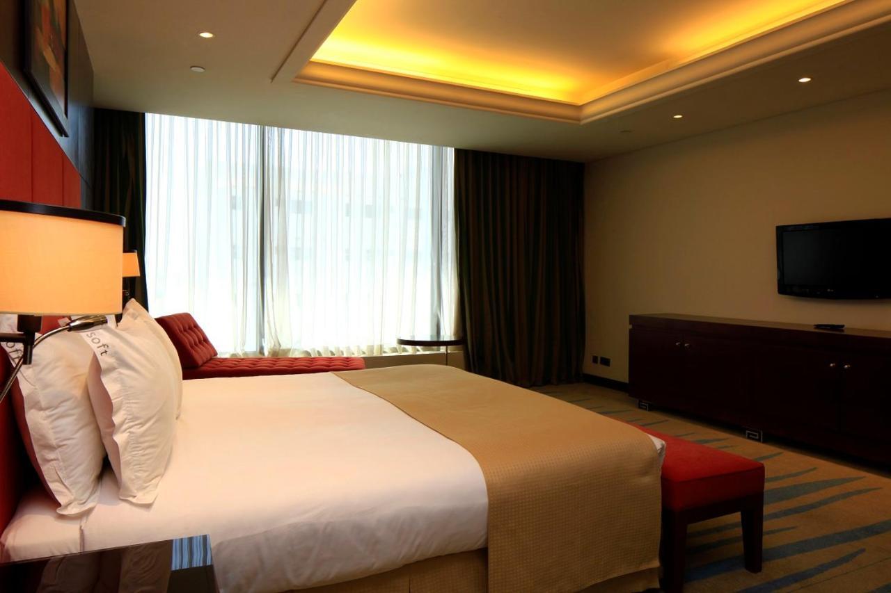 Holiday Inn Olaya By Ihg Riyadh Bagian luar foto
