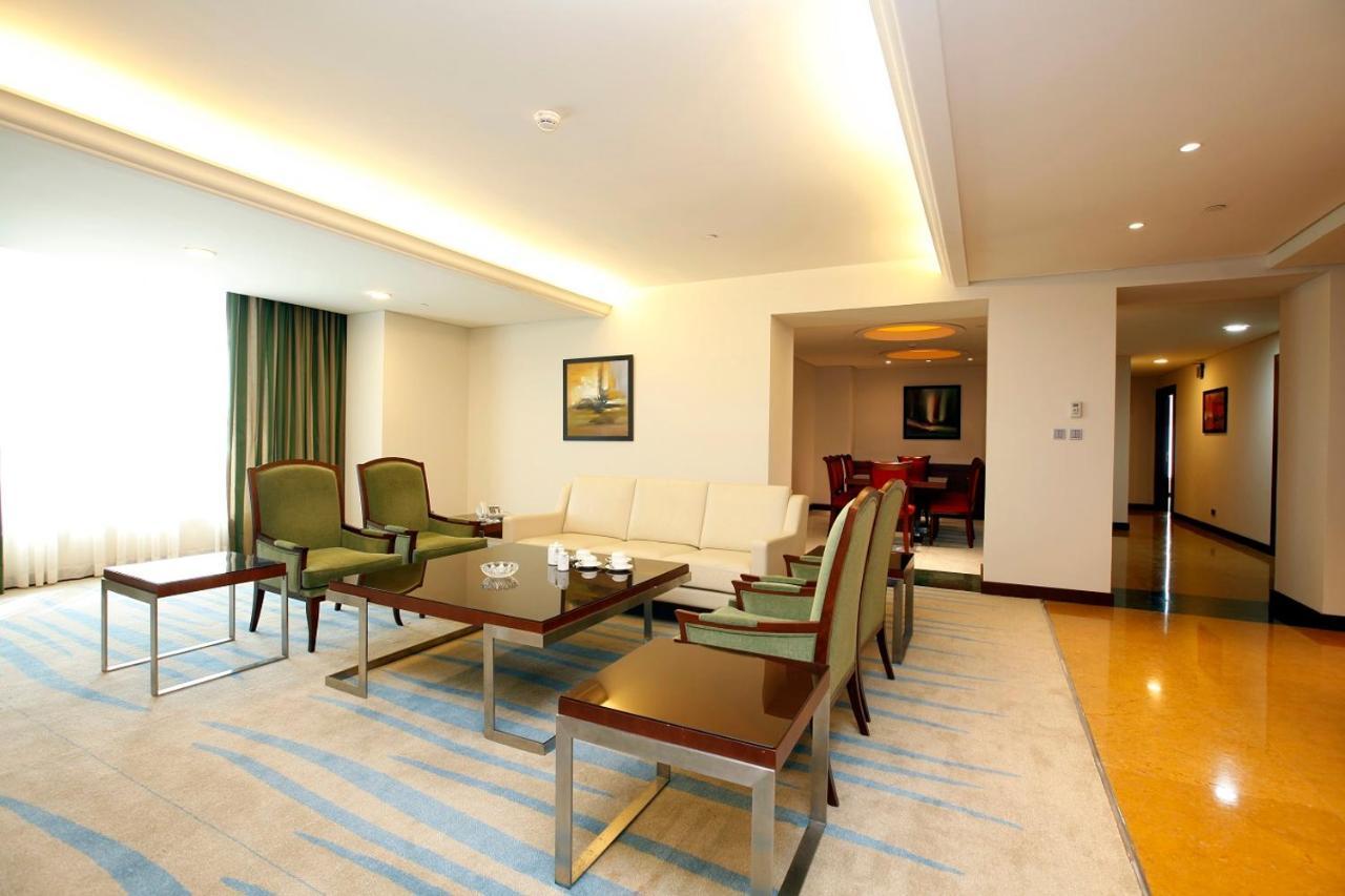 Holiday Inn Olaya By Ihg Riyadh Bagian luar foto