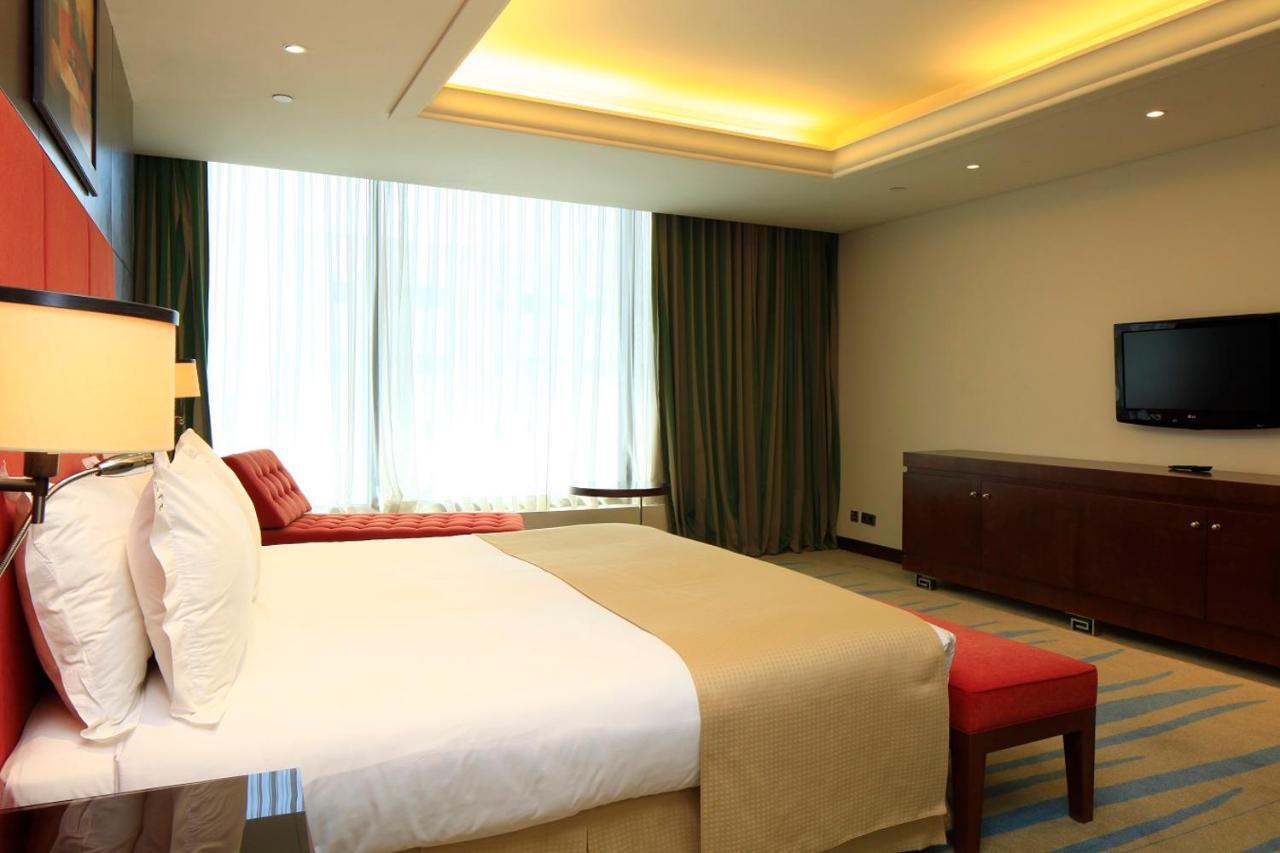 Holiday Inn Olaya By Ihg Riyadh Bagian luar foto