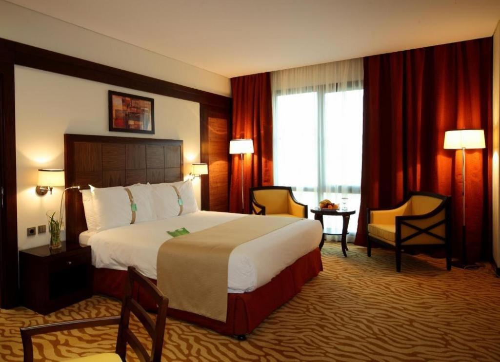 Holiday Inn Olaya By Ihg Riyadh Bagian luar foto