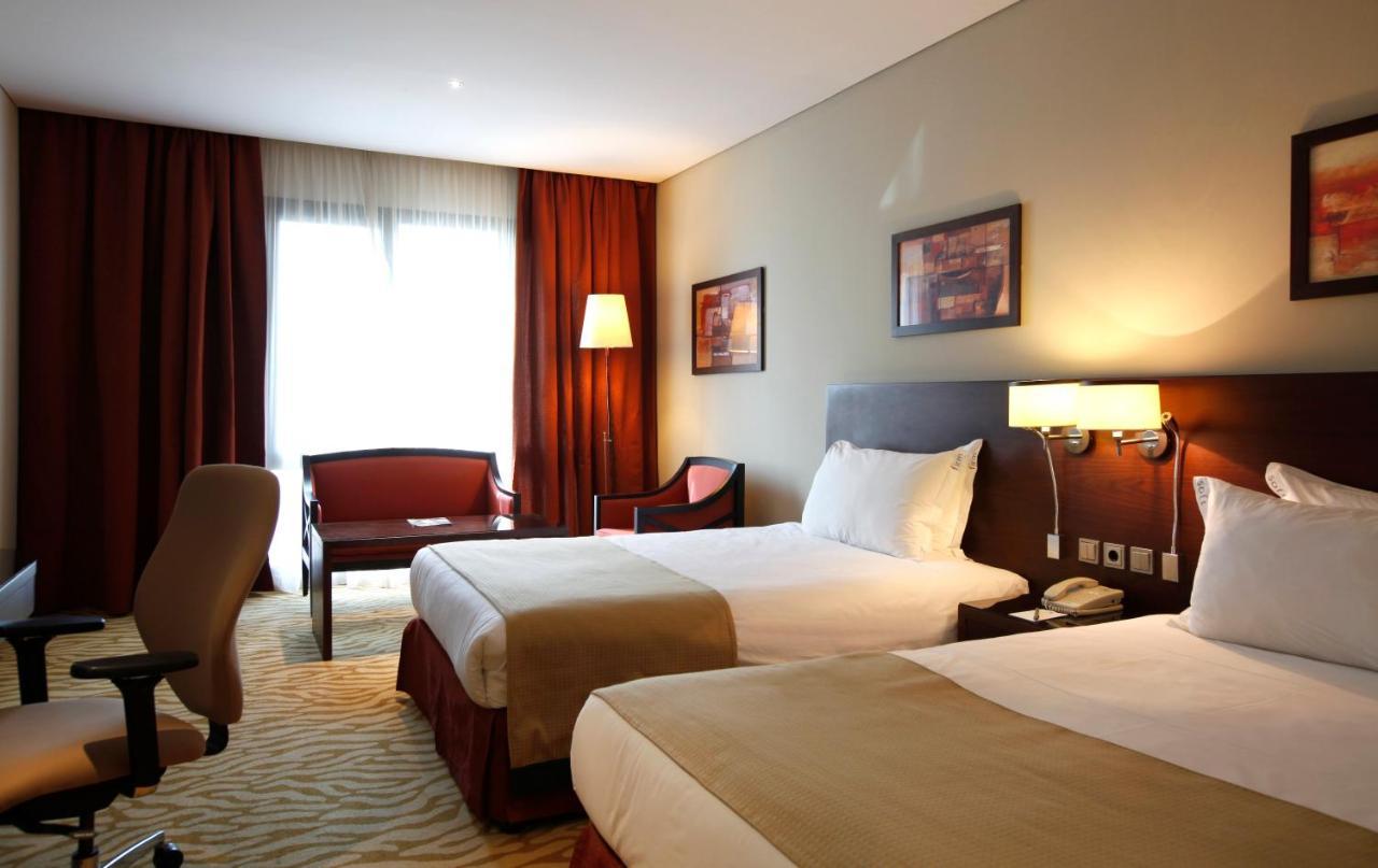 Holiday Inn Olaya By Ihg Riyadh Bagian luar foto
