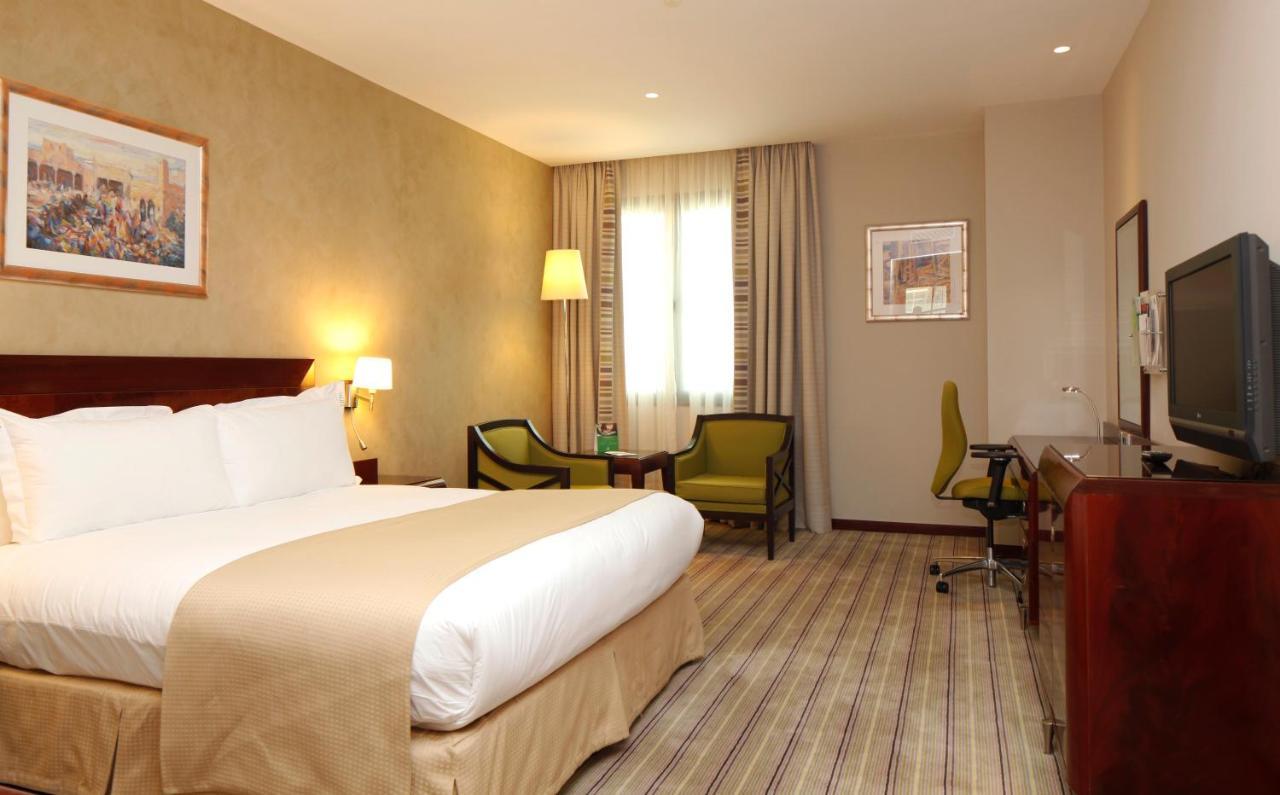 Holiday Inn Olaya By Ihg Riyadh Bagian luar foto